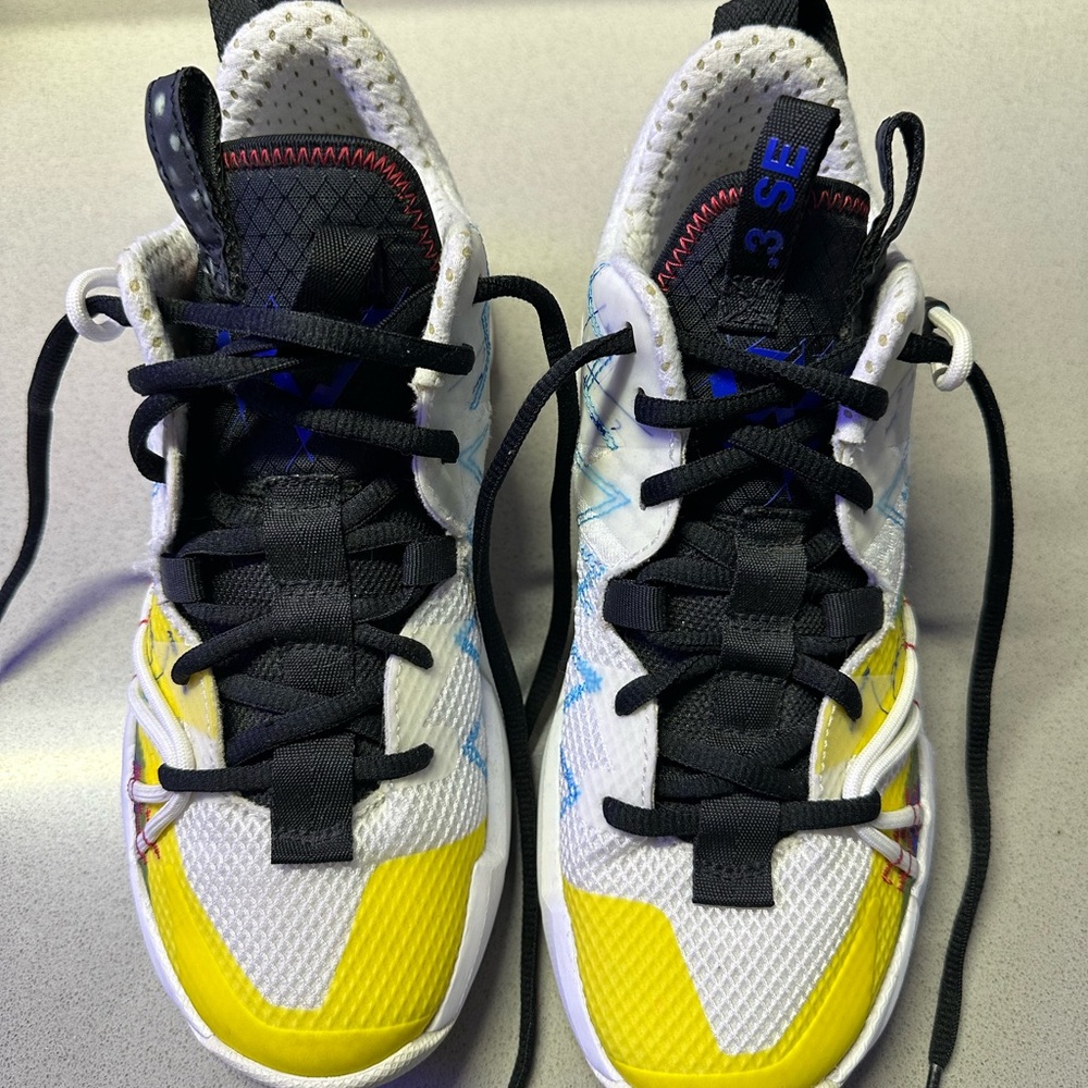 Jordan why not zer0.3 size gs5